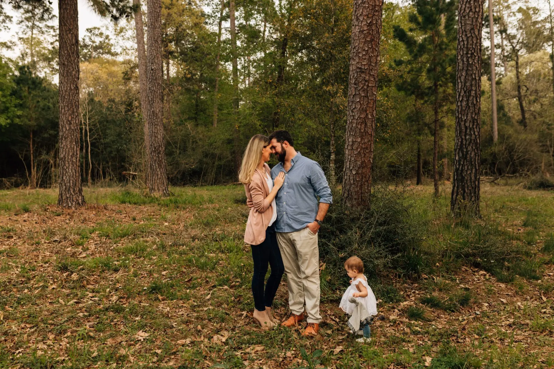 Striking the Perfect Pose: Secrets Behind Captivating Photo Shoots
